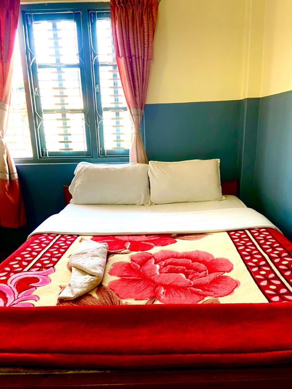 Hotel Piya Pvt Ltd Pokhara Esterno foto