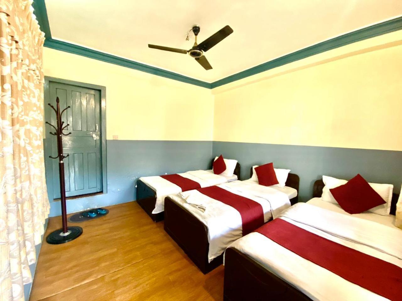 Hotel Piya Pvt Ltd Pokhara Esterno foto